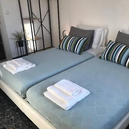 Case de vacanță Patriko-bright 3-bedroom Vacation Home, 200m From The Beach. *