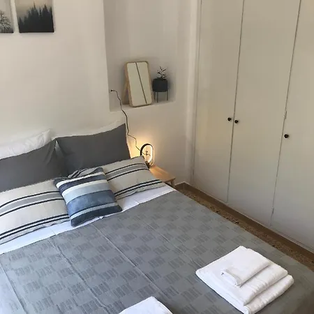 Case de vacanță Patriko-bright 3-bedroom Vacation Home, 200m From The Beach. *
